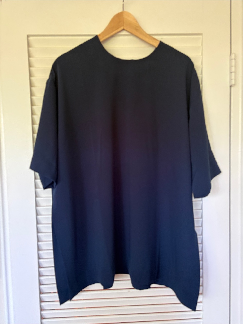 ROUCHA Deep Navy Crepe popover top, size 10-14.